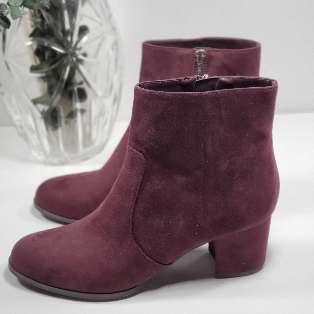 Women Suede Plum Ankle Boots Side Zipper Size 8.5
